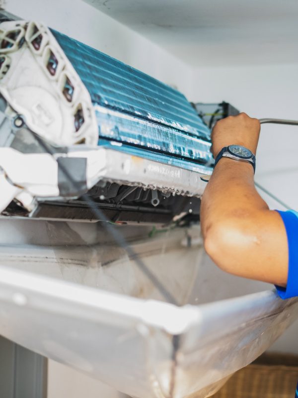 Cleaning air conditioner indoors